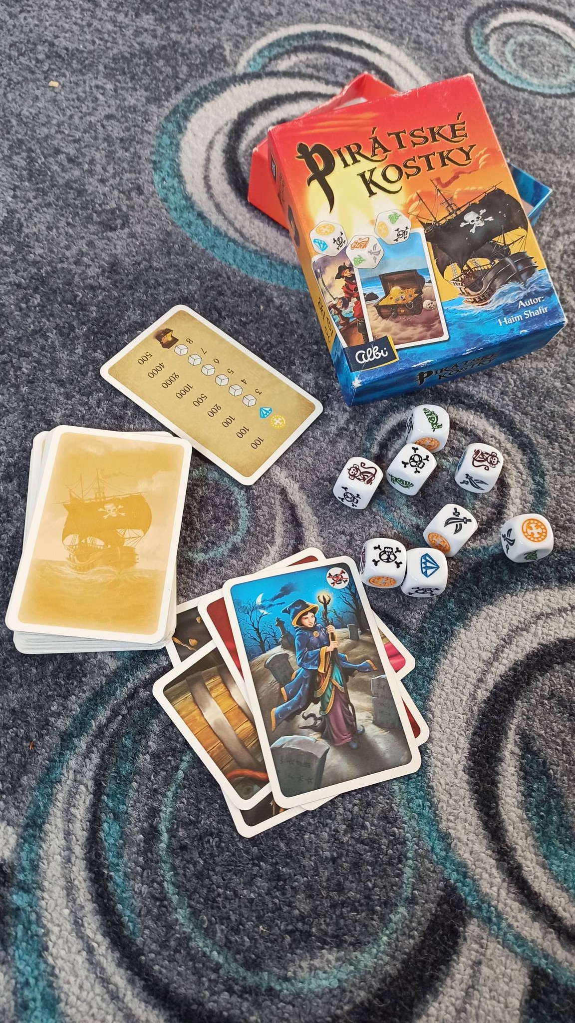 Tip na vánoční dárek pro děti deskové hry pirátské kostky